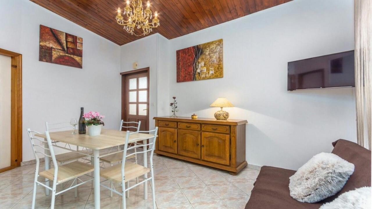 Apartment Dory By Rent Istria Porec Bagian luar foto